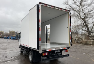 ISUZU NMR85 (3,5т) РЕФРИЖЕРАТОР CARRIER C600 4,2×2,2×2,4м